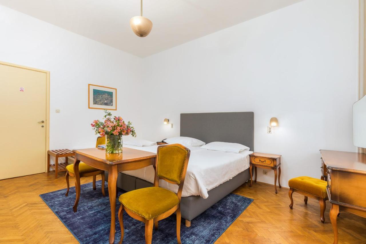 Brijuni Rooms Karmen Fazana Ngoại thất bức ảnh